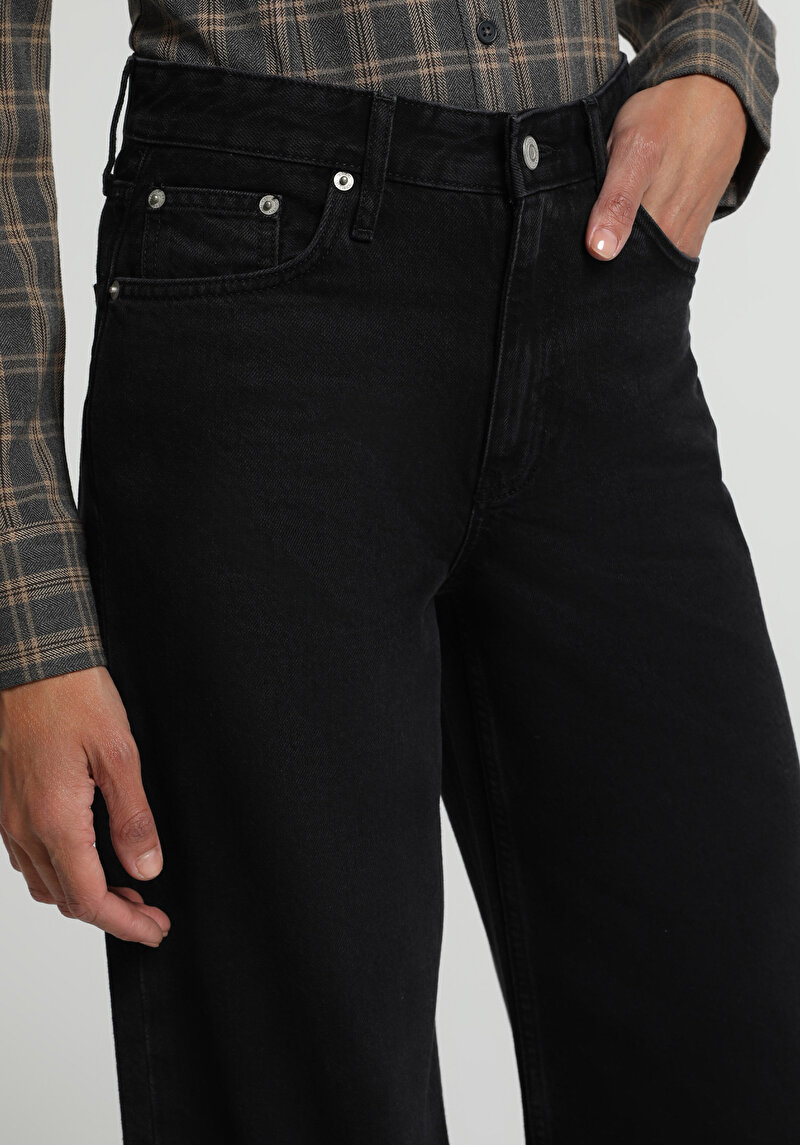 Imagine a Pantaloni De Dama  Super Wide Leg Fit 979 Ellie