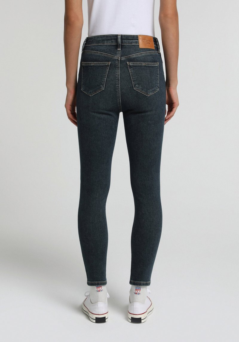 Imagine a Pantaloni De Dama High Rise Super Skinny Fit 760 Diana