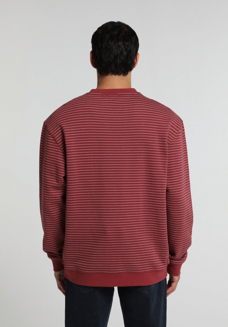 Imagine a Hanorac / Bluza De Barbati Roşu Relaxed Fit