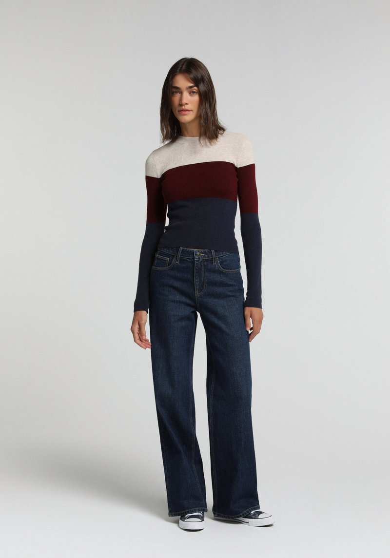 Imagine a Pulover De Dama Multicolor Slim Fit