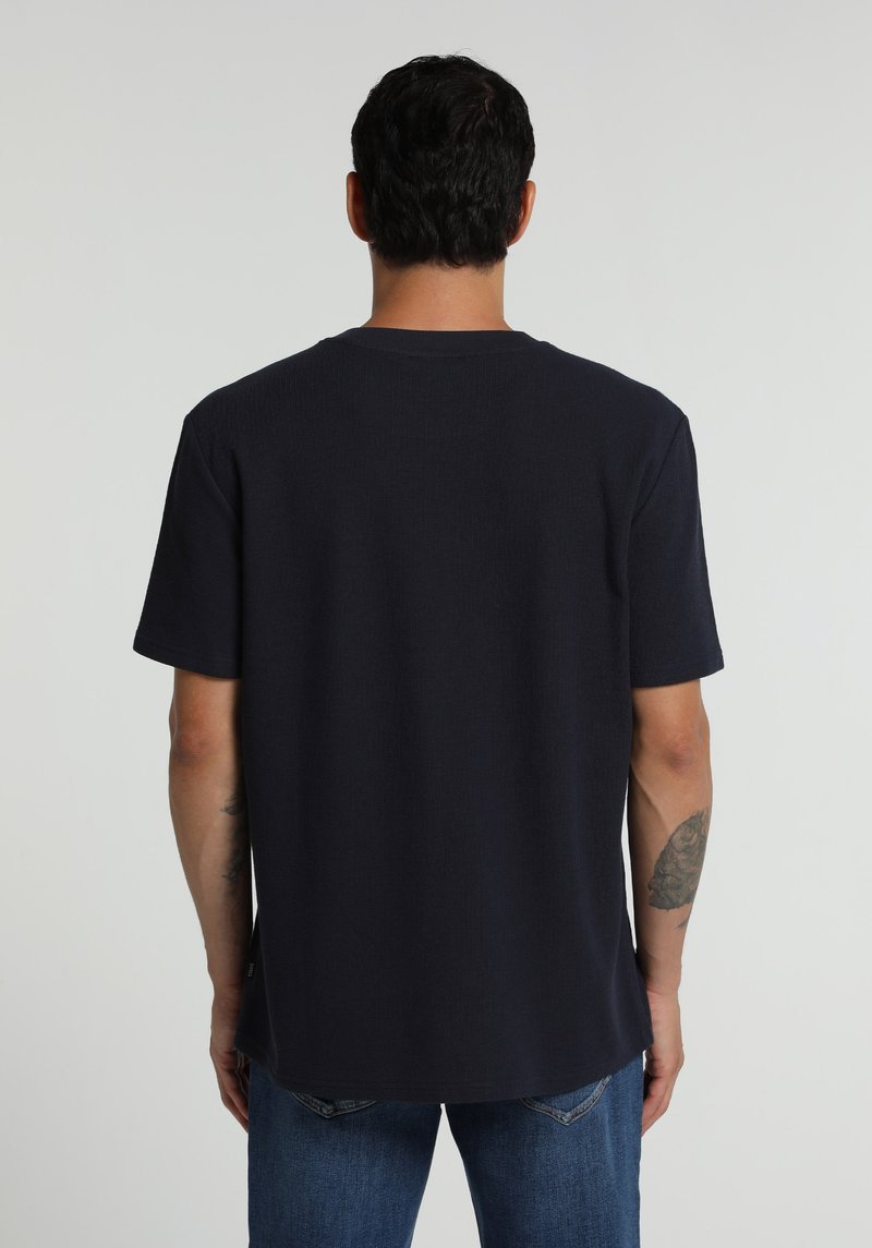 Imagine a Tricou Cu Maneca Scurta De Barbati Albastru Marin Regular Fit