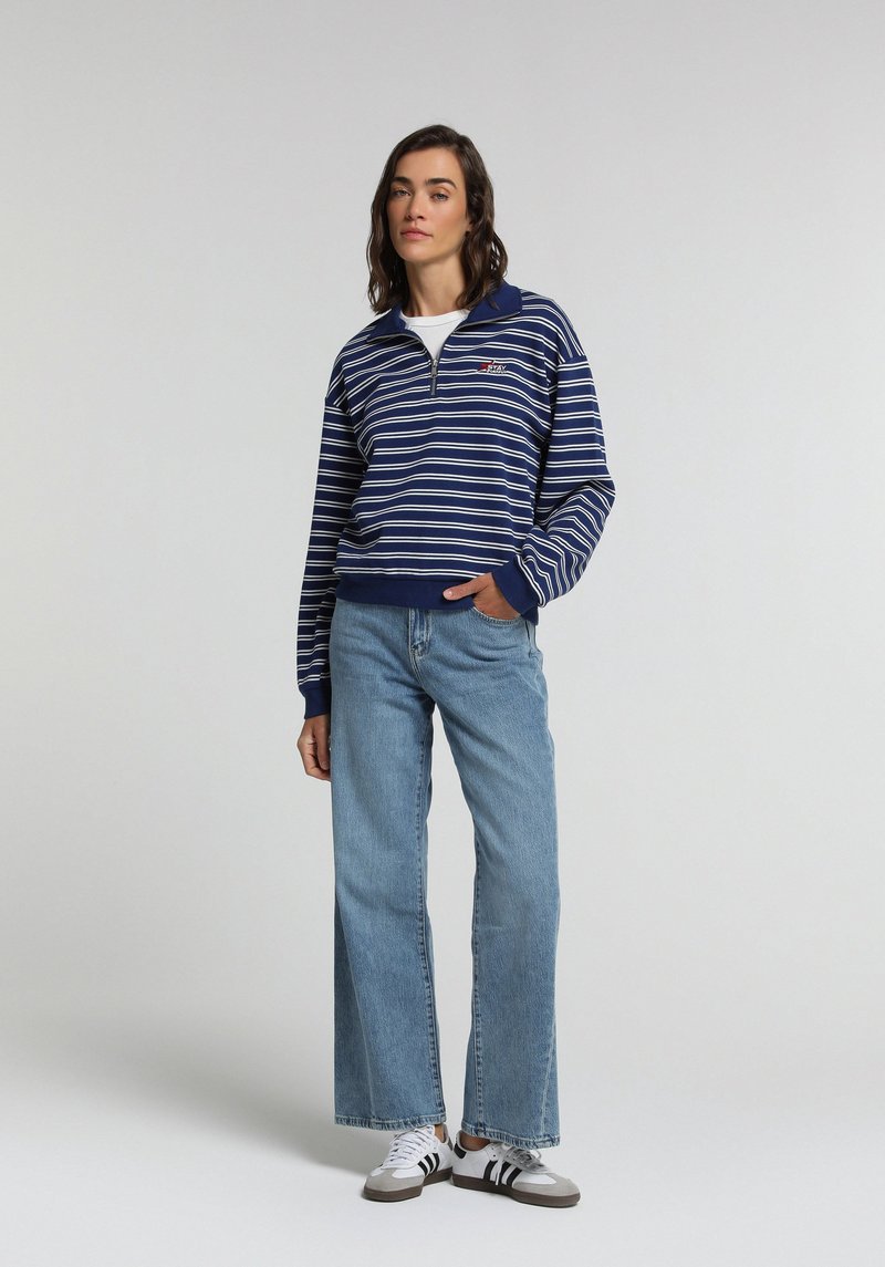 Imagine a Pantaloni De Dama  Wide Leg Fit 970 Berry