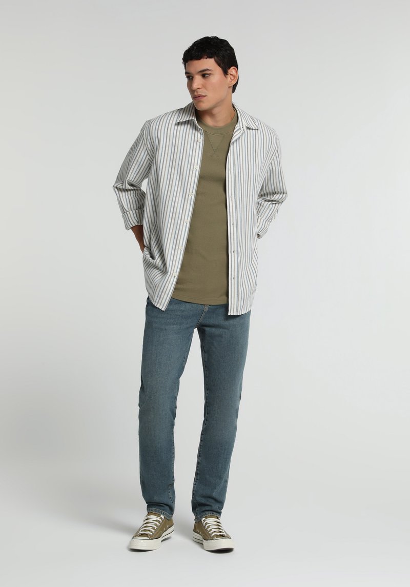 Imagine a Pantaloni De Barbati Skinny Fit 035 Ryan