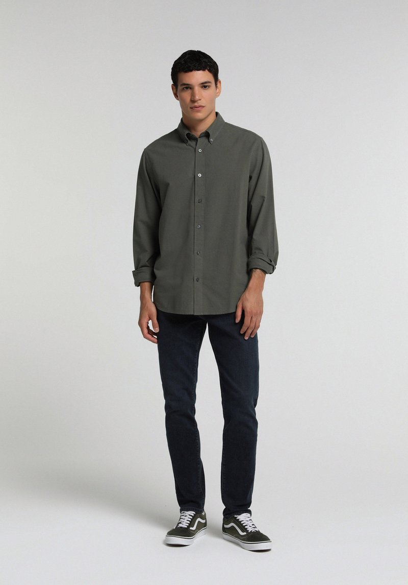 Imagine a Pantaloni De Barbati  Slim Fit 041 Danny