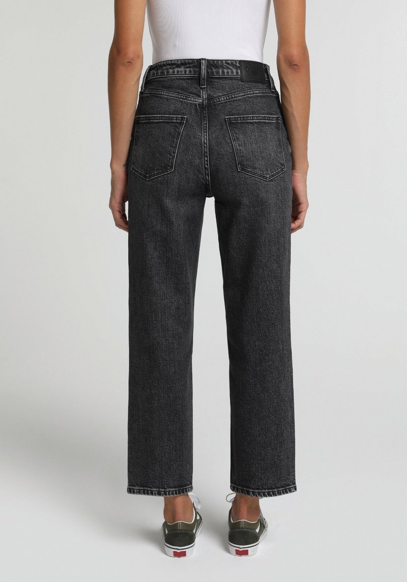 Imagine a Pantaloni De Dama  Slim Tapered Fit 884 Lauren