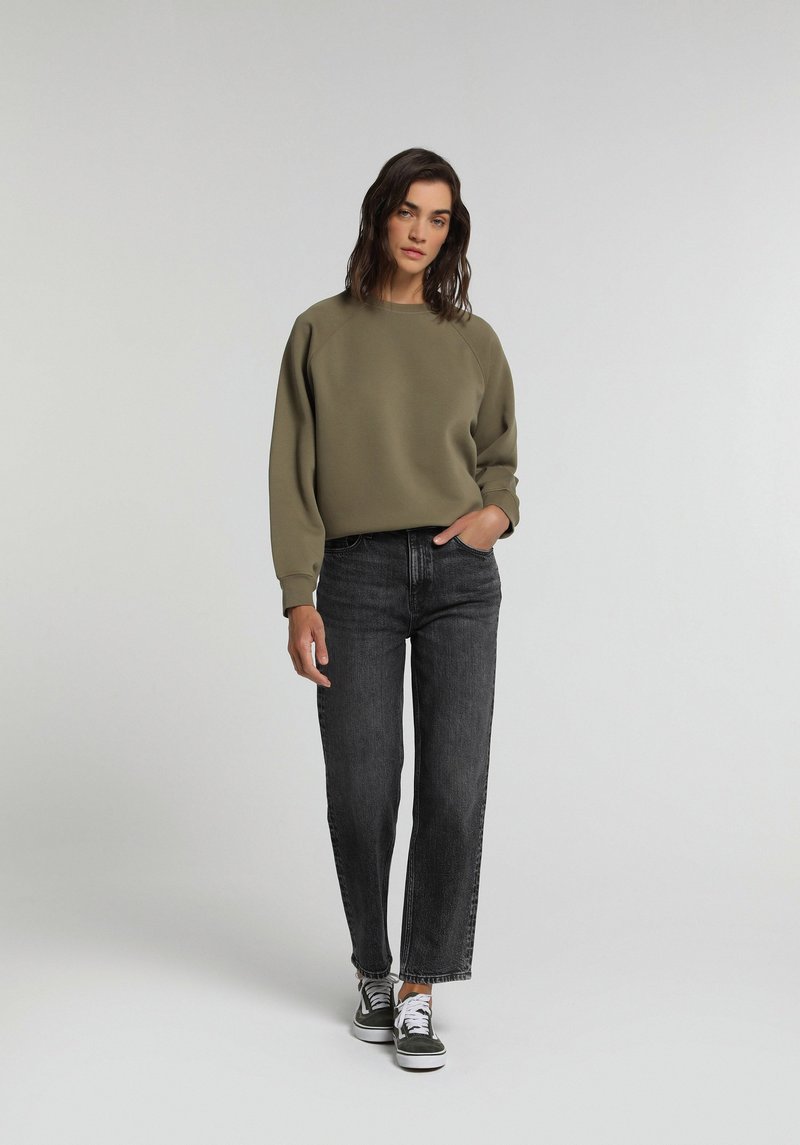 Imagine a Pantaloni De Dama Slim Tapered Fit 884 Lauren