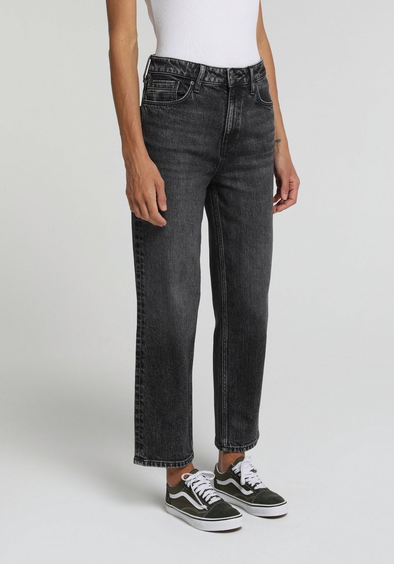 Imagine a Pantaloni De Dama  Slim Tapered Fit 884 Lauren