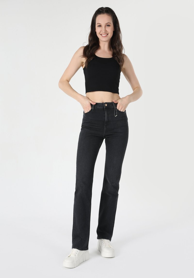 Imagine a Maiou De Dama Negru Slim Fit