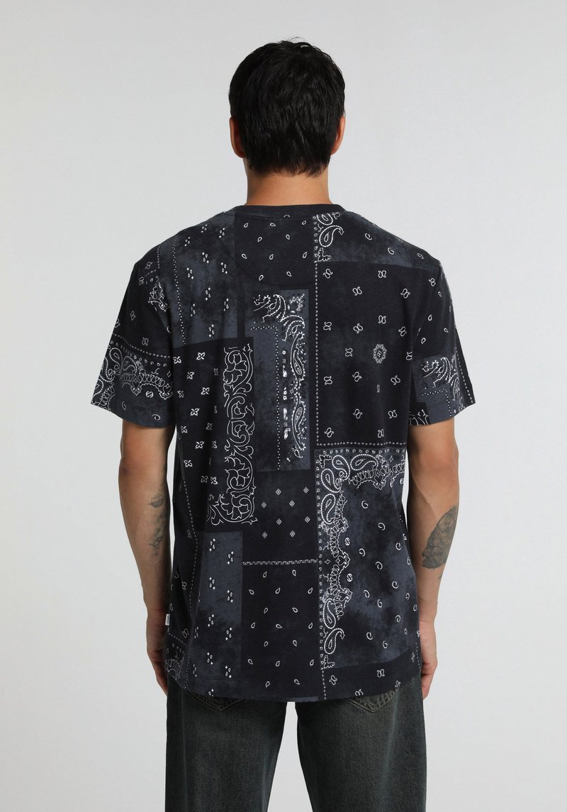 Imagine a Tricou Cu Maneca Scurta De Barbati Albastru Marin Regular Fit