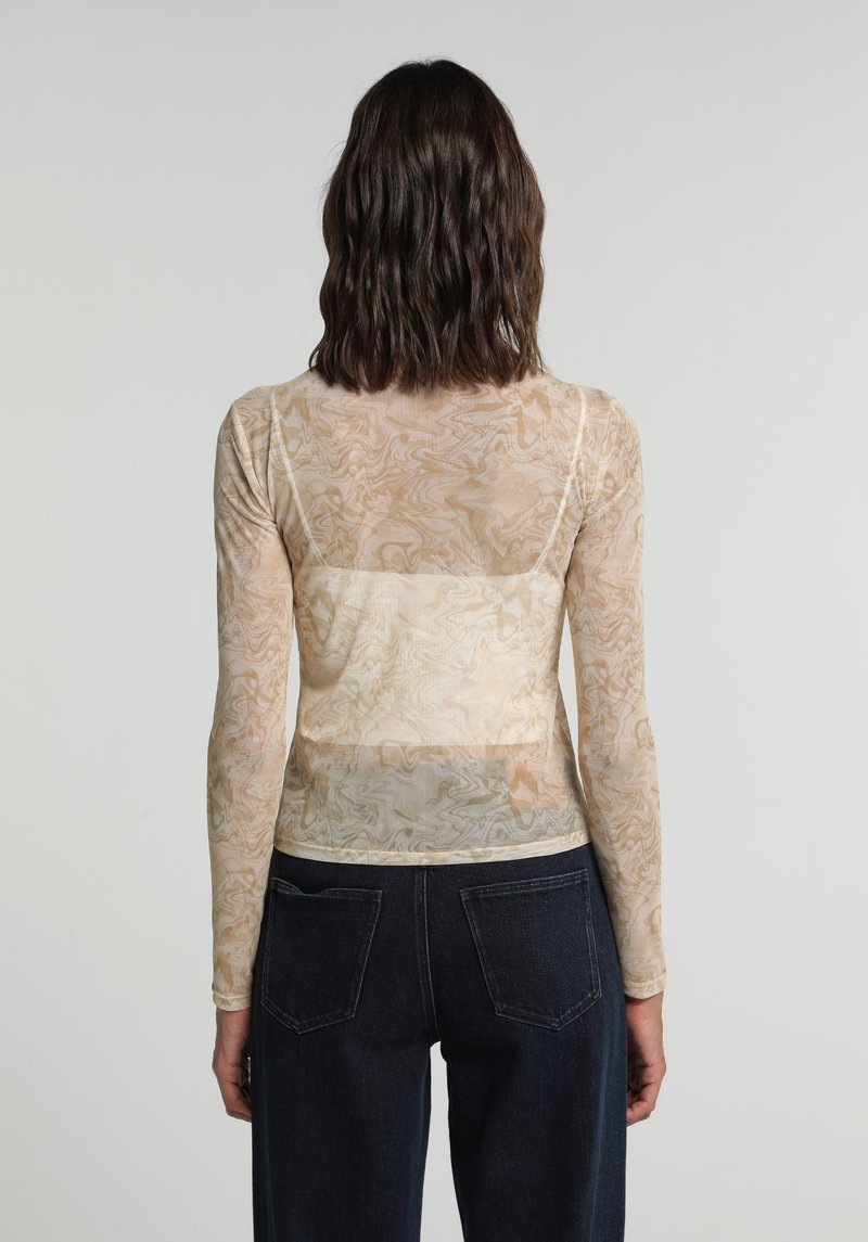 Imagine a Tricou Cu Maneca Lunga De Dama Galben Slim Fit
