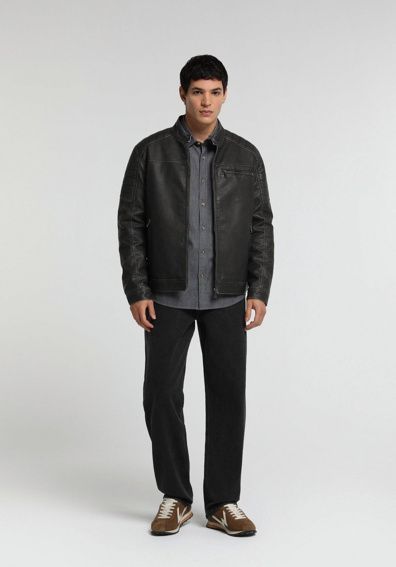 Imagine a Jacheta De Barbati Negru Slim Fit