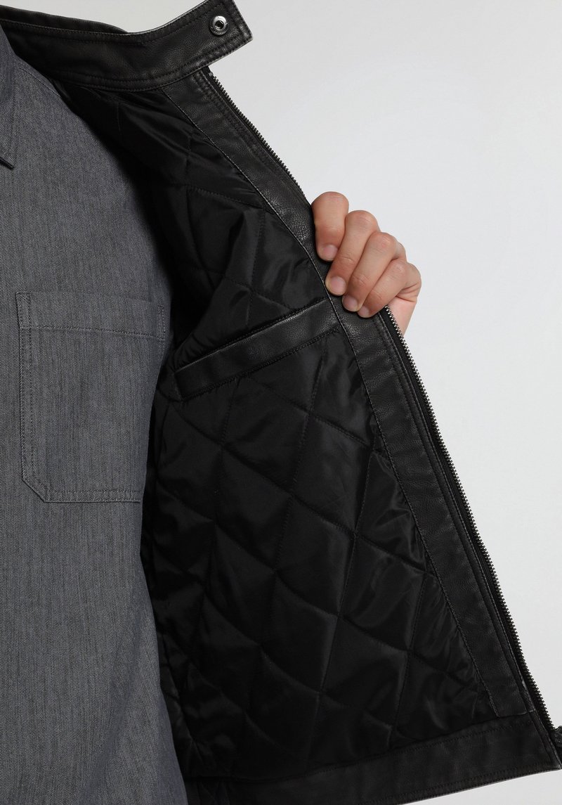 Imagine a Jacheta De Barbati Negru Slim Fit
