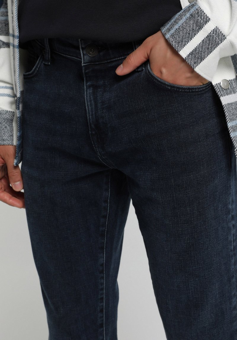 Imagine a Pantaloni De Barbati  Slim Fit 041 Danny
