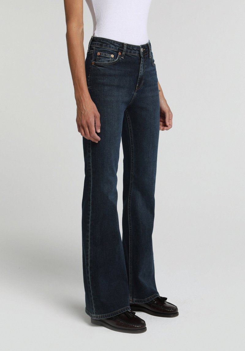 Imagine a Pantaloni De Dama  Flare 791 Monica