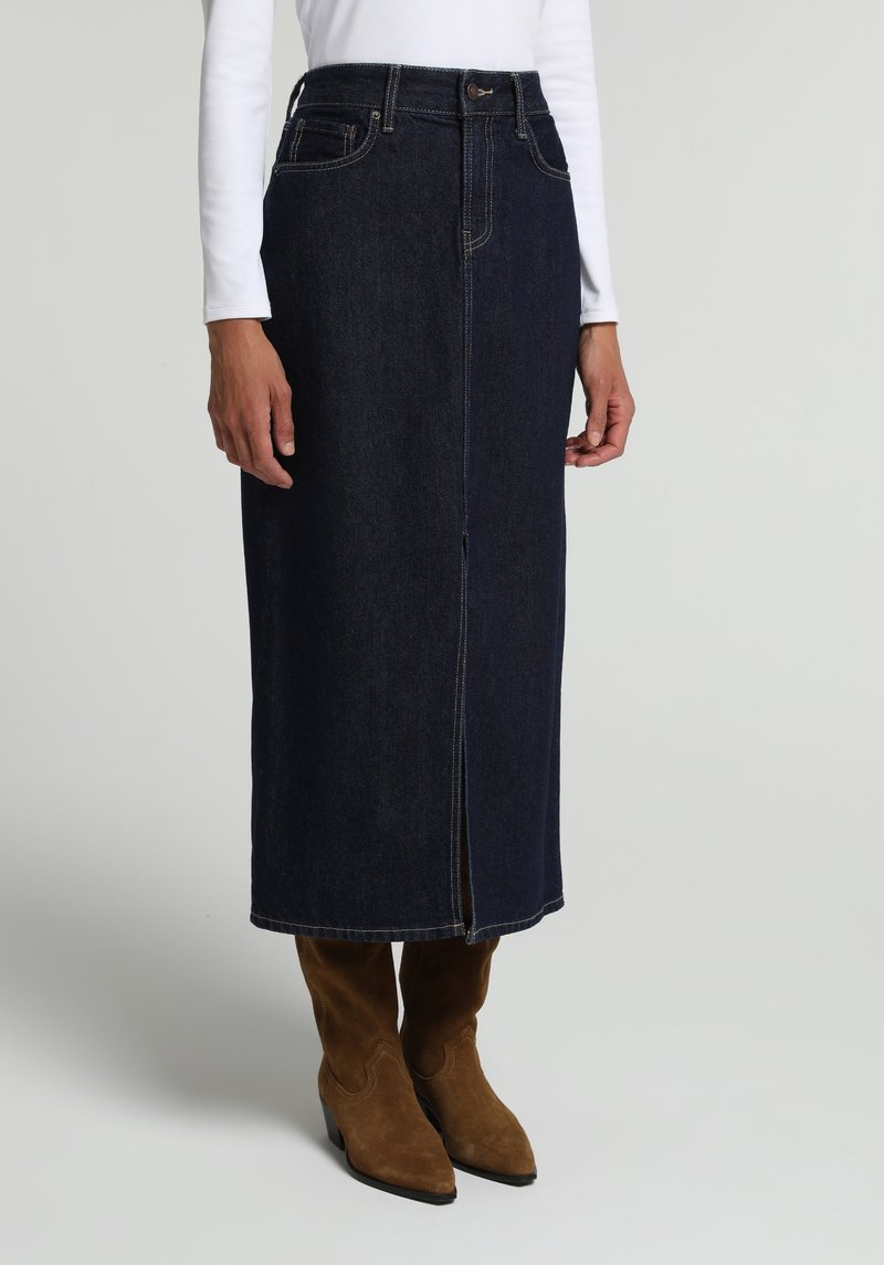 Imagine a Fusta De Dama  Slim Fit