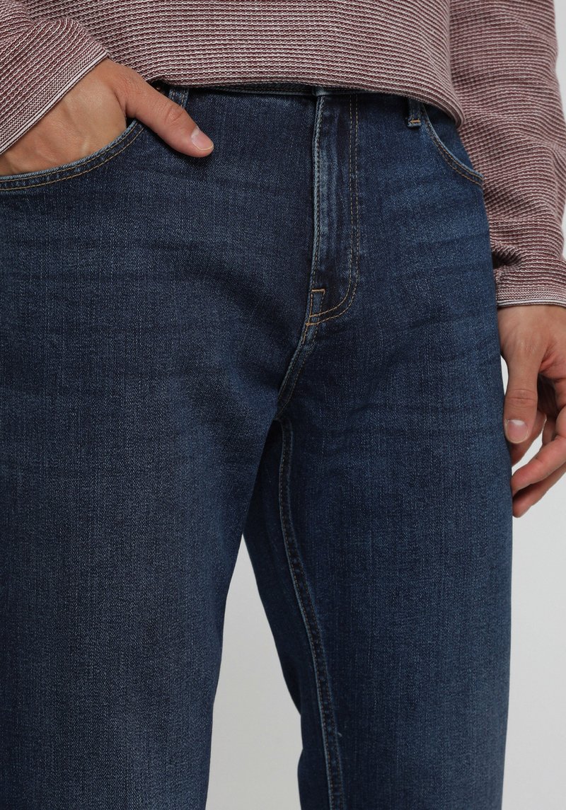 Imagine a Pantaloni De Barbati  Slim Tapered Fit 067 Jack