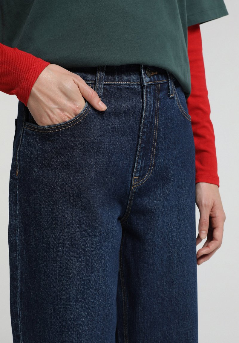 Imagine a Pantaloni De Dama  Mom Fit 896  Maria