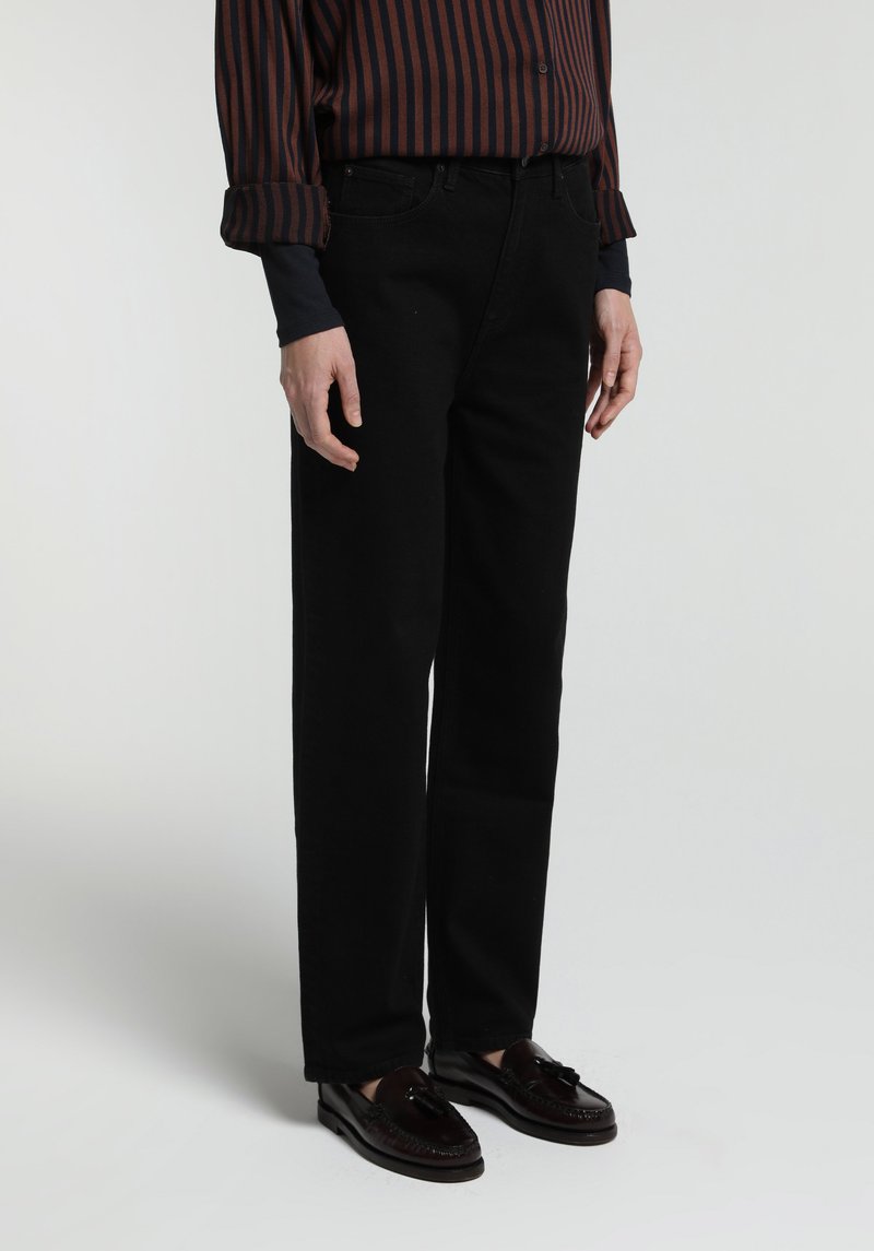 Imagine a Pantaloni De Dama Slim Tapered Fit 884 Lauren