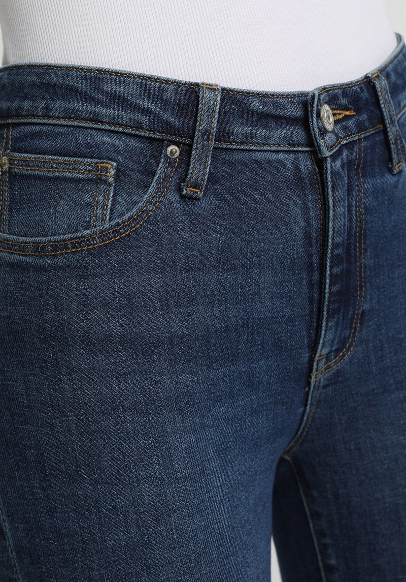 Imagine a Pantaloni De Dama  Skinny Fit 703 Carla