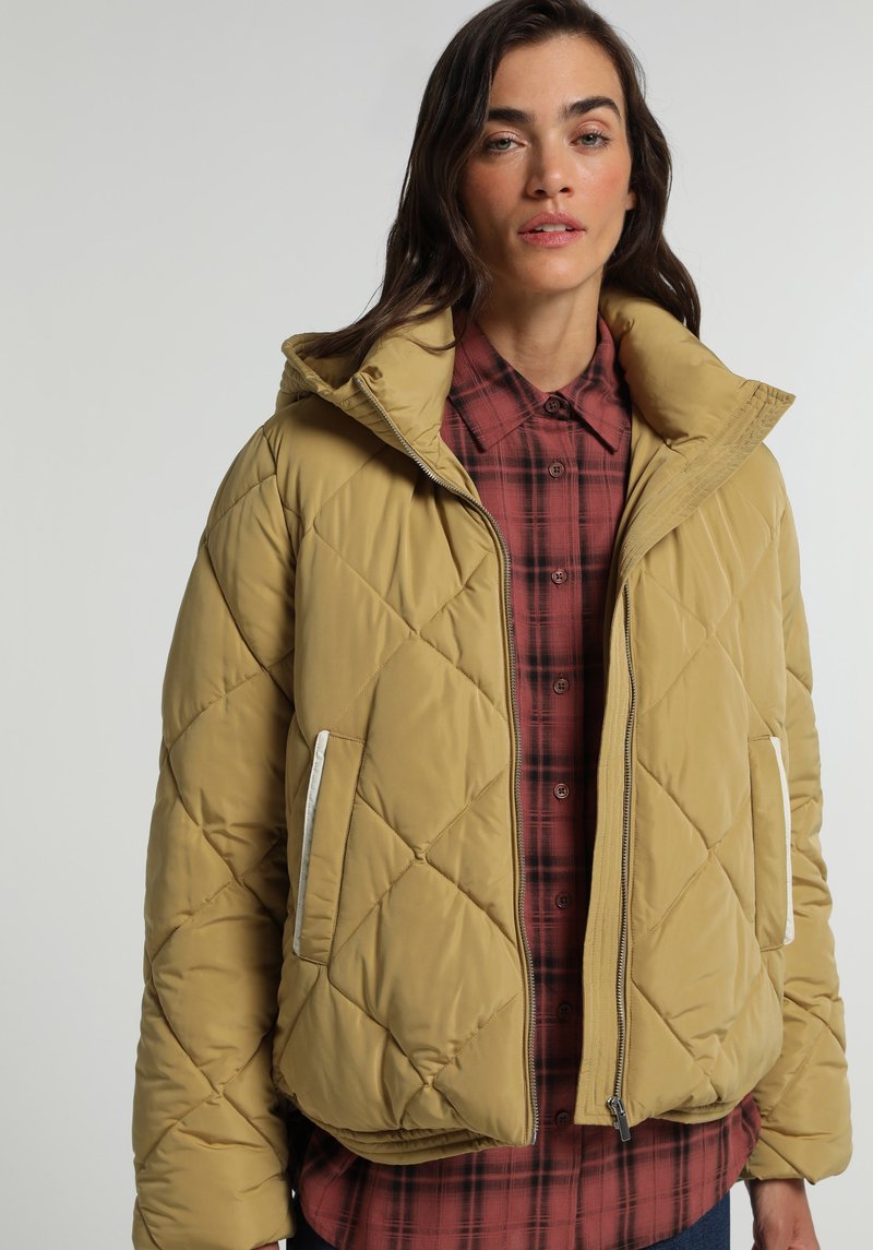 Imagine a Jacheta Maro Regular Fit