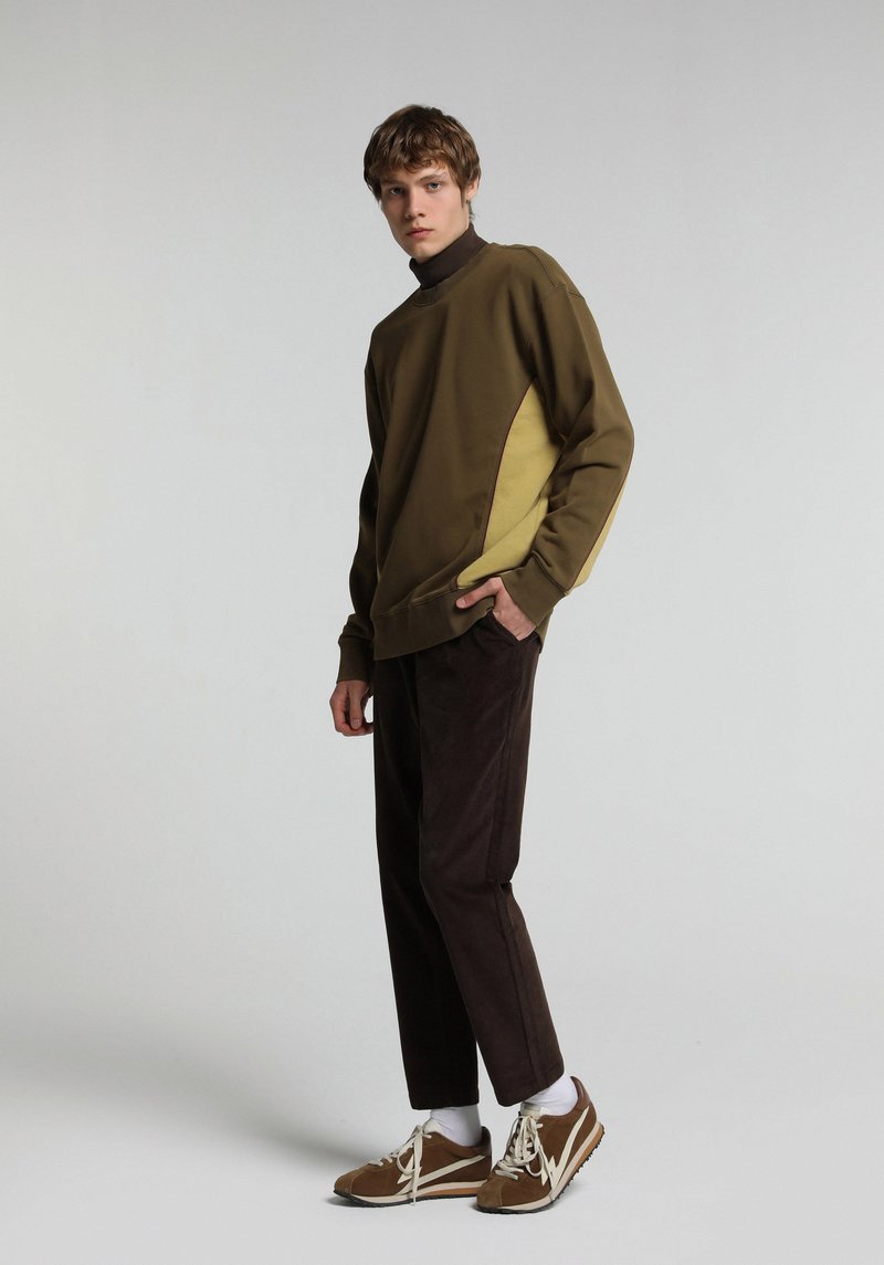 Imagine a Hanorac / Bluza Kaki Relaxed Fit