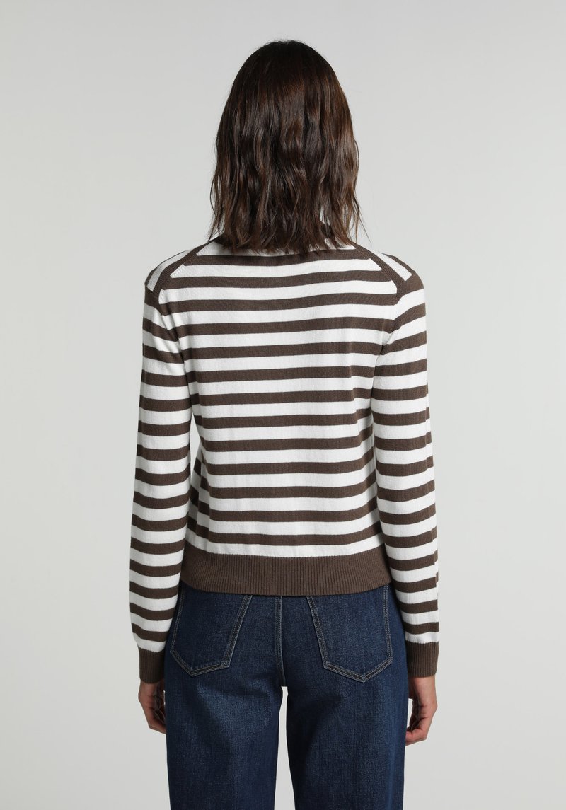 Imagine a Cardigan Maro Slim Fit
