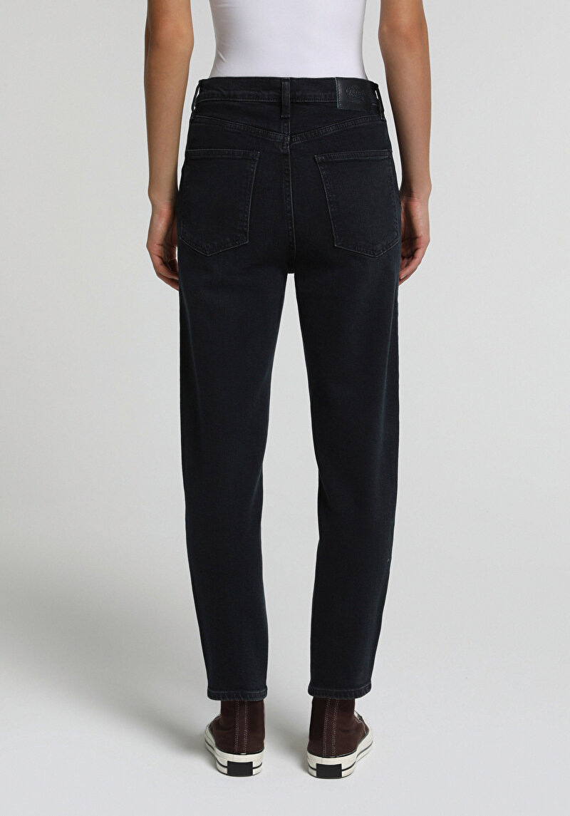 Imagine a Pantaloni Supravopsire Mom Fit 896 Maria