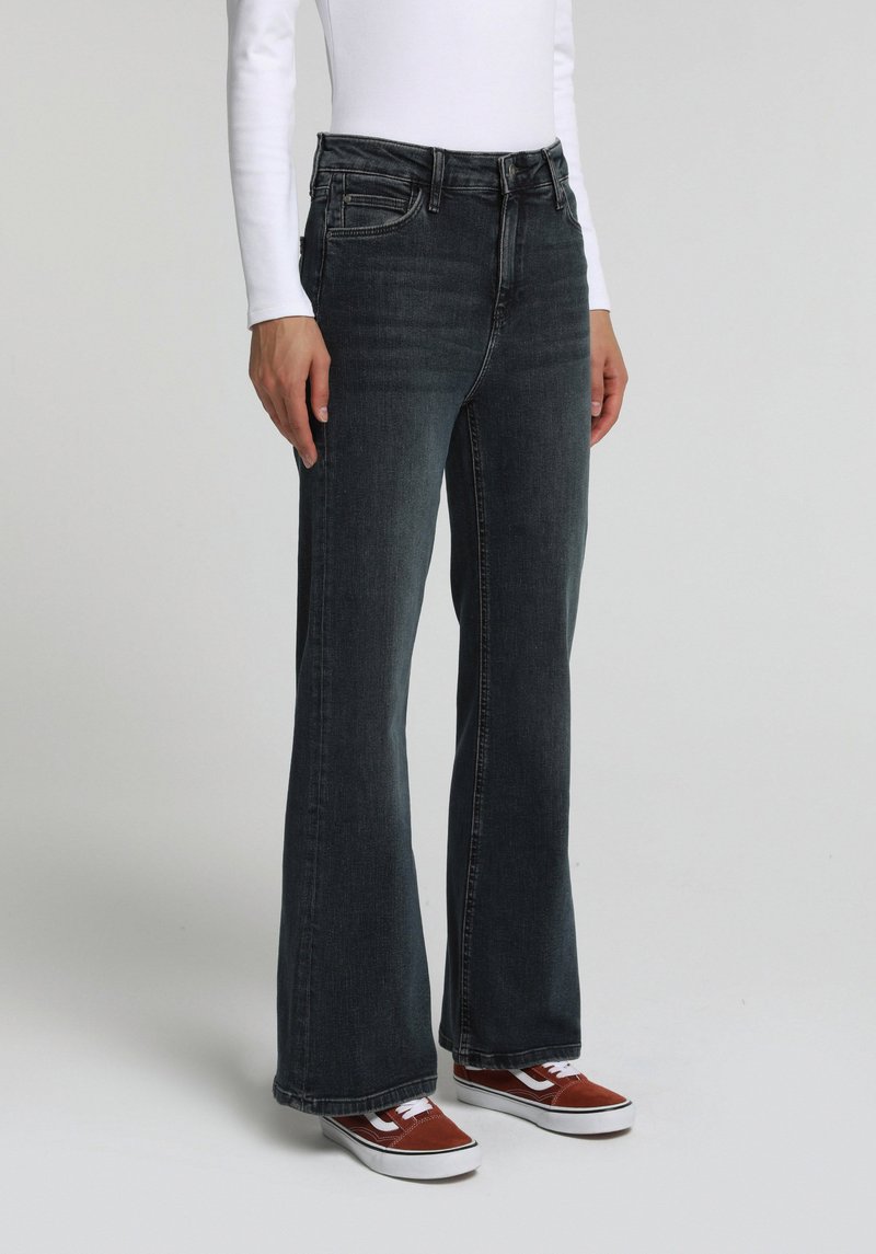 Imagine a Pantaloni Nuanță Verzuie High Rise Super Flare Fit 793 Marissa