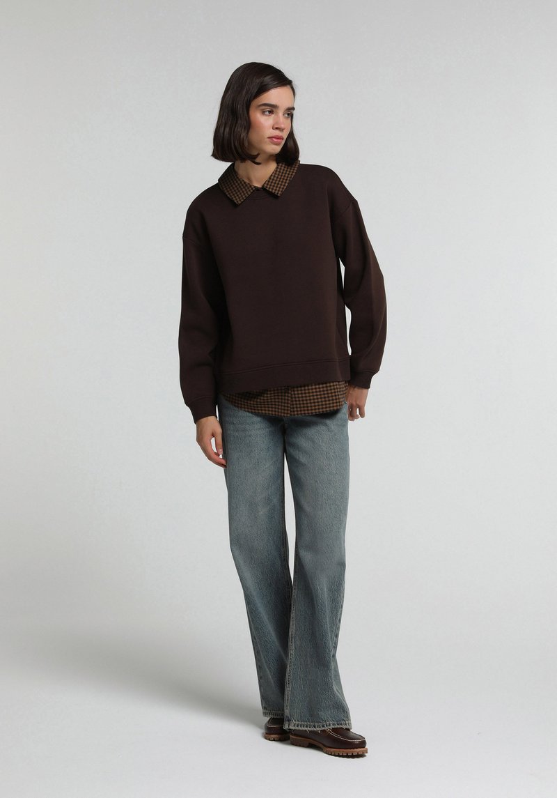 Imagine a Hanorac / Bluza Maro Regular Fit