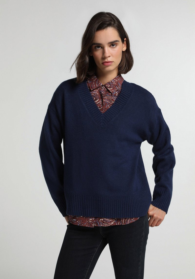 Imagine a Pulover Albastru Marin Regular Fit