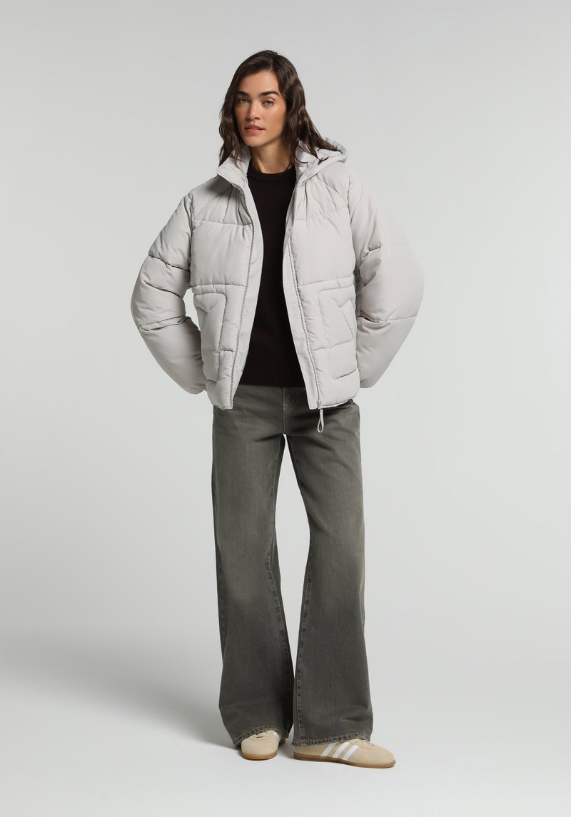 Imagine a Jacheta  Alb Regular Fit