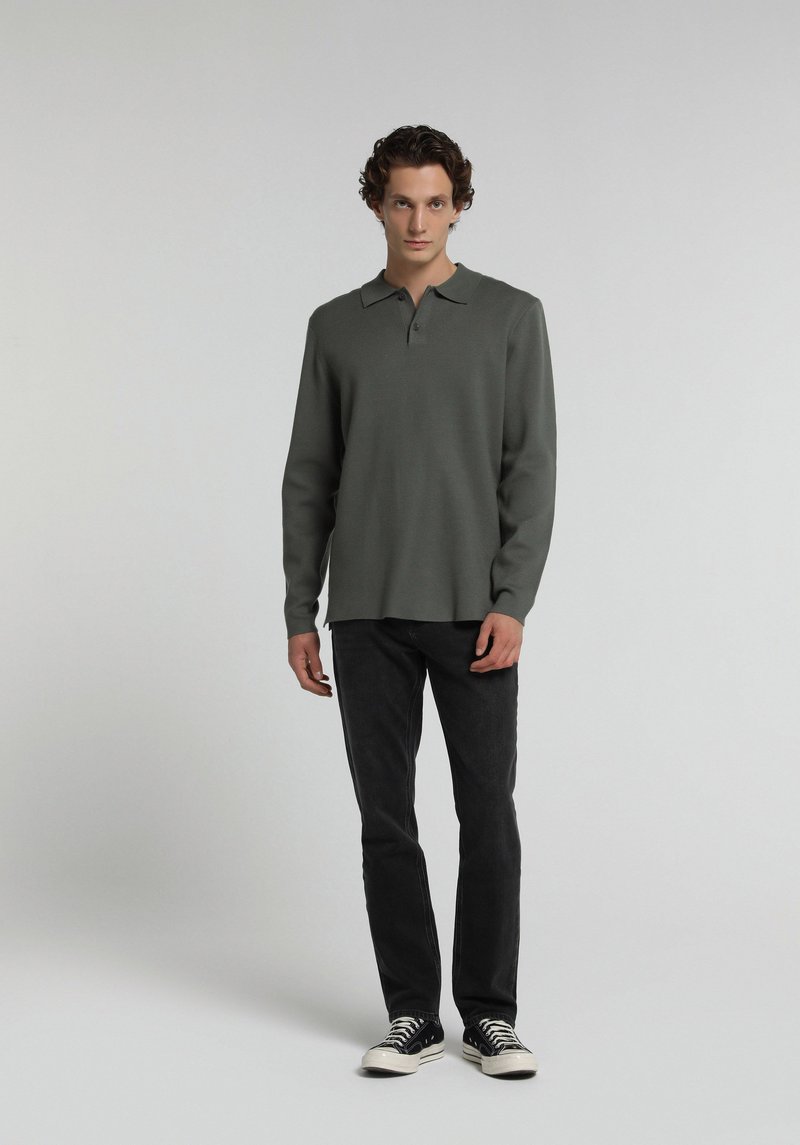 Imagine a Pantaloni  Denim Negru Straight Fit 044 Karl