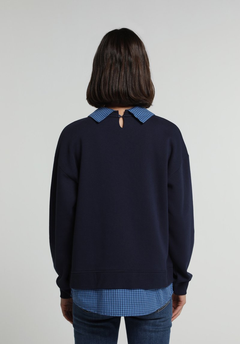 Imagine a Hanorac / Bluza Albastru Marin Regular Fit