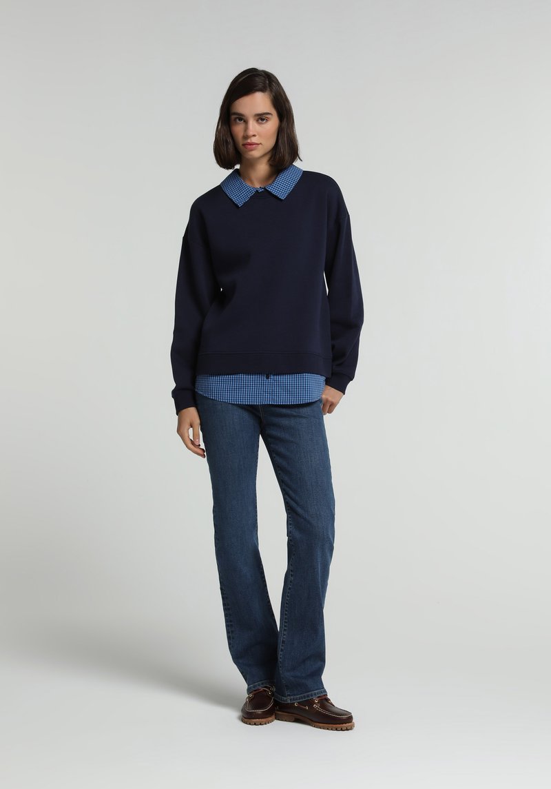 Imagine a Hanorac / Bluza Albastru Marin Regular Fit