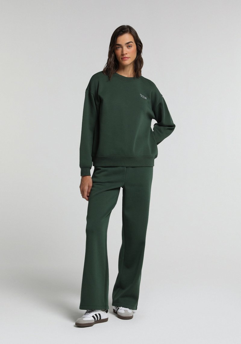 Imagine a Hanorac / Bluza De Dama Verde Regular Fit