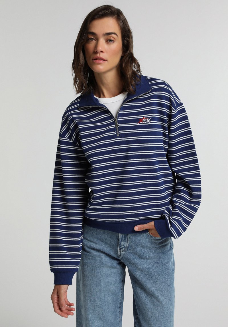 Imagine a Hanorac / Bluza Albastru Marin Regular Fit