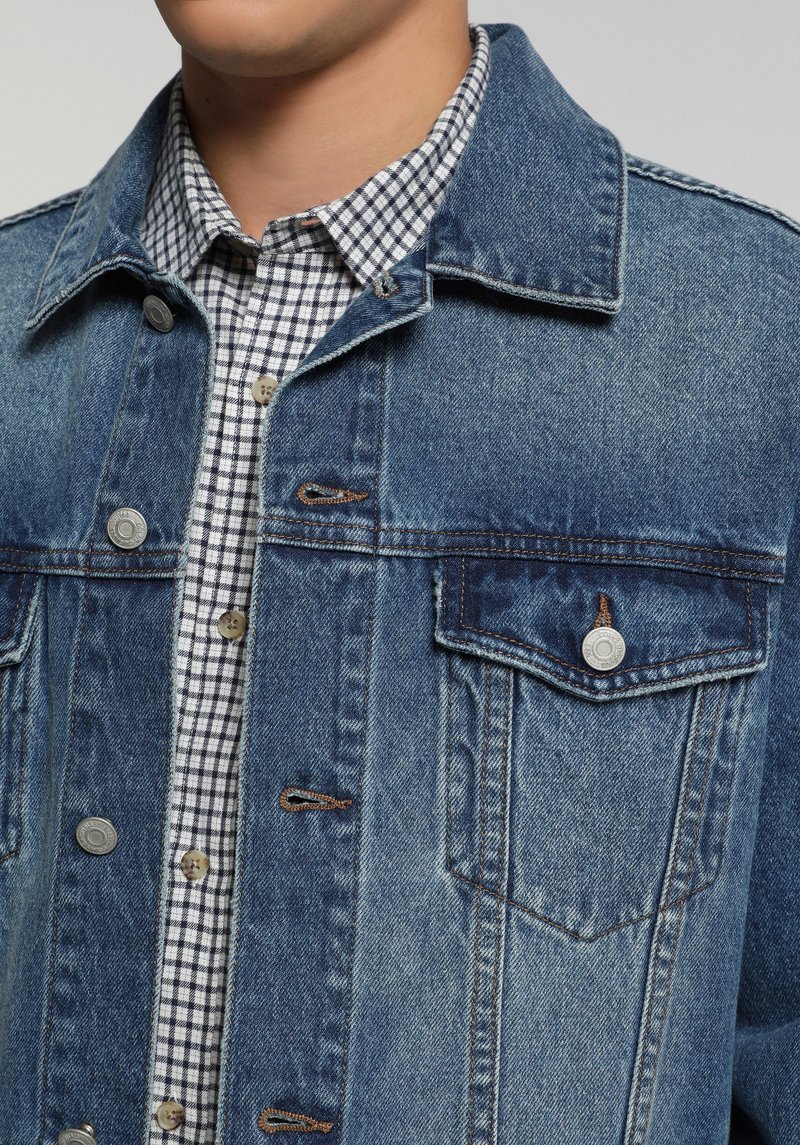 Imagine a Jacheta Indigo Mediu Regular Fit 022 Nate