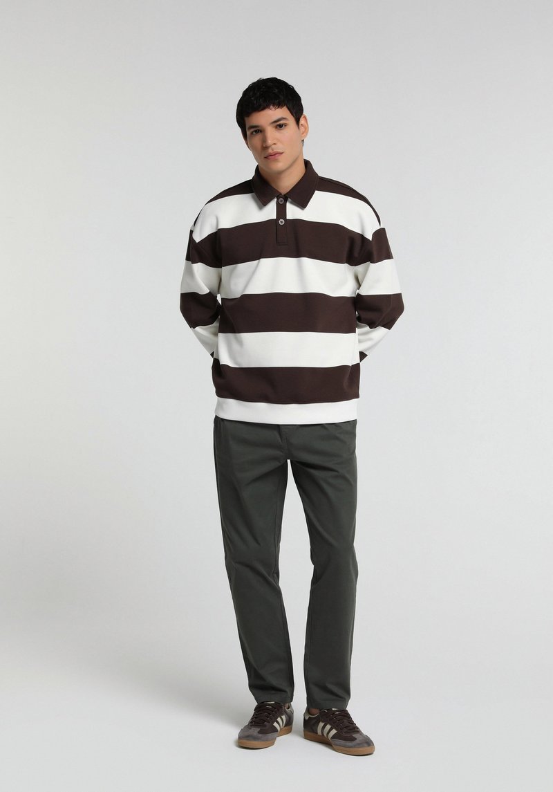 Imagine a Hanorac / Bluza Maro Relaxed Fit