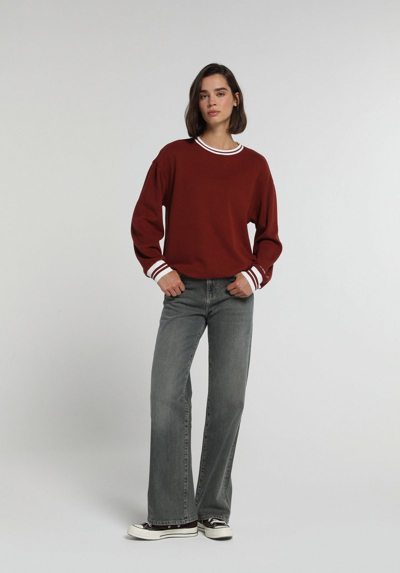 Imagine a Pantaloni  Supravopsire Wide Leg Fit 970 Berry