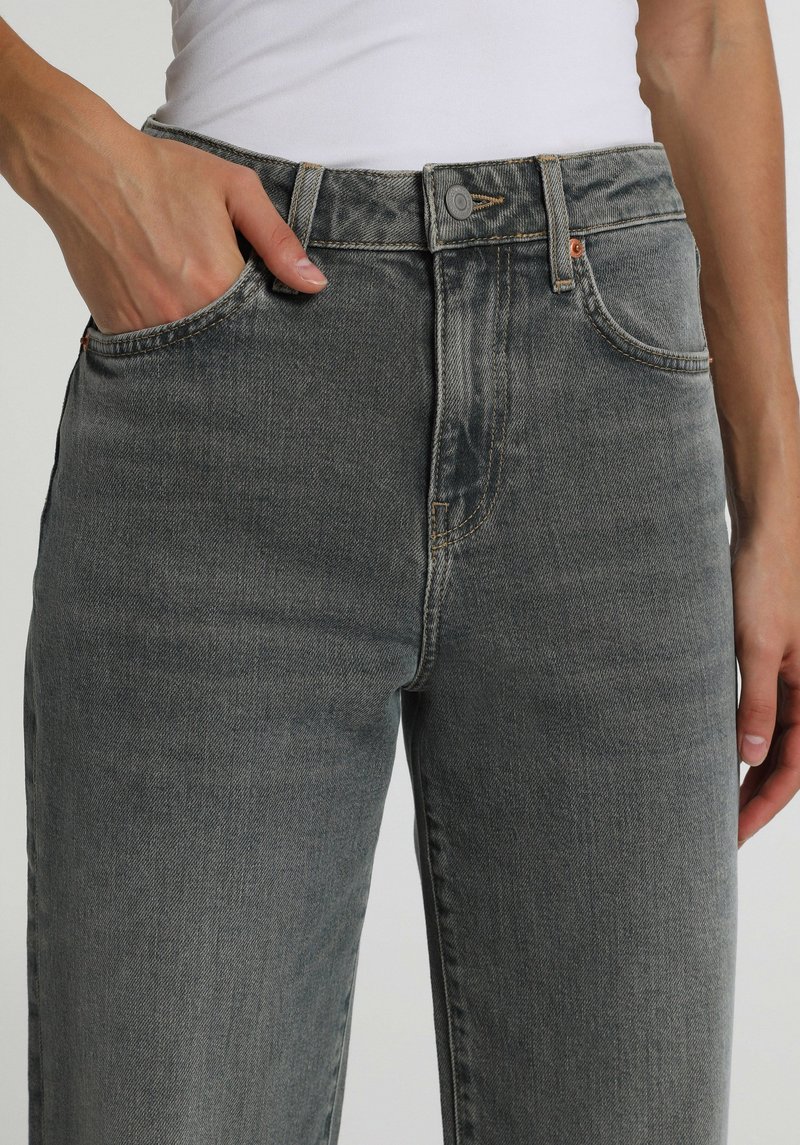 Imagine a Pantaloni  Supravopsire Wide Leg Fit 970 Berry