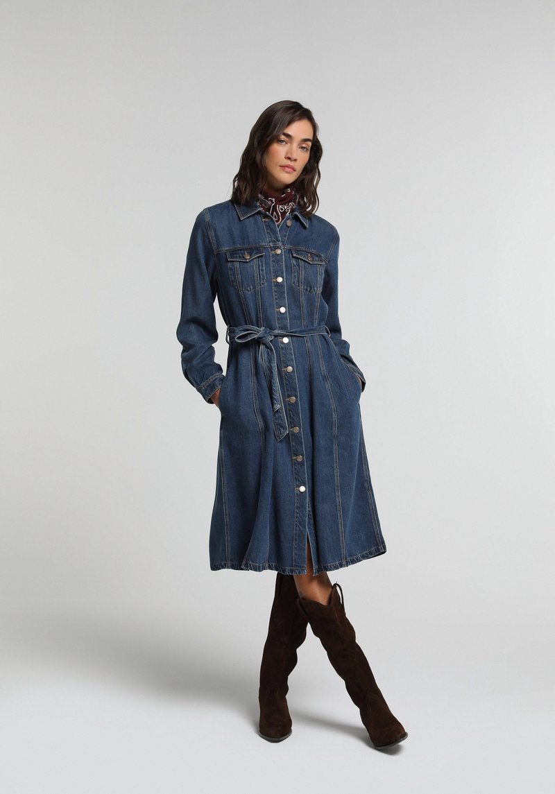 Imagine a Rochie Indigo Mediu Regular Fit