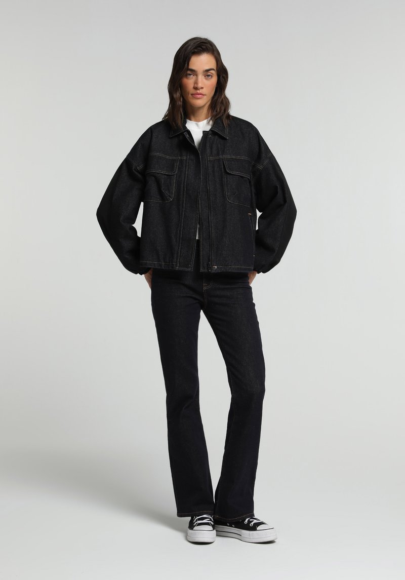 Imagine a Jacheta De Dama Indigo Închis Oversize Fit
