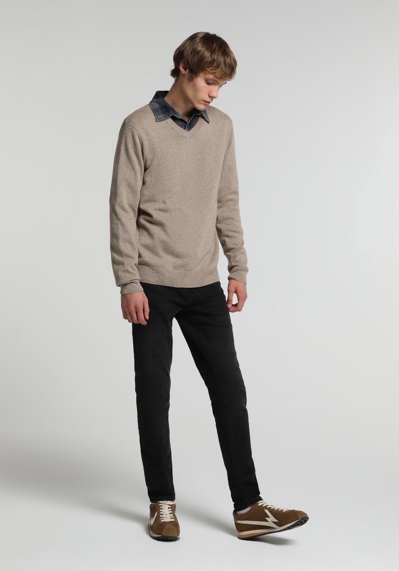 Imagine a Pantaloni  Negru Dublu Slim Fit 041 Danny