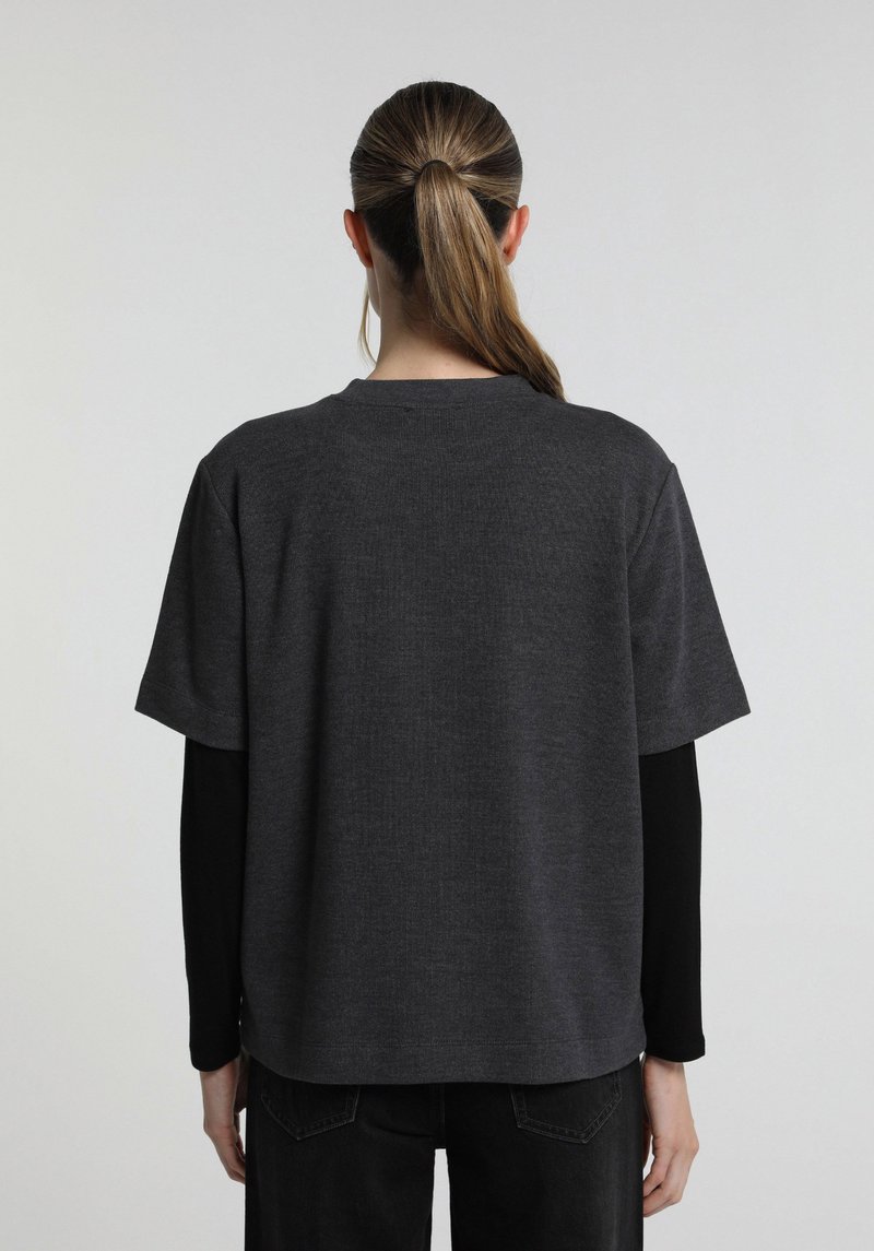 Imagine a Tricou Cu Maneca Scurta De Dama Antracit Regular Fit