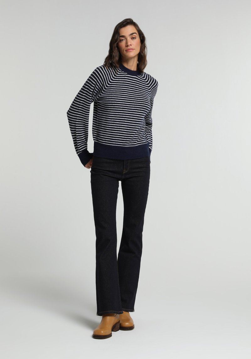 Imagine a Pulover Albastru Marin Regular Fit
