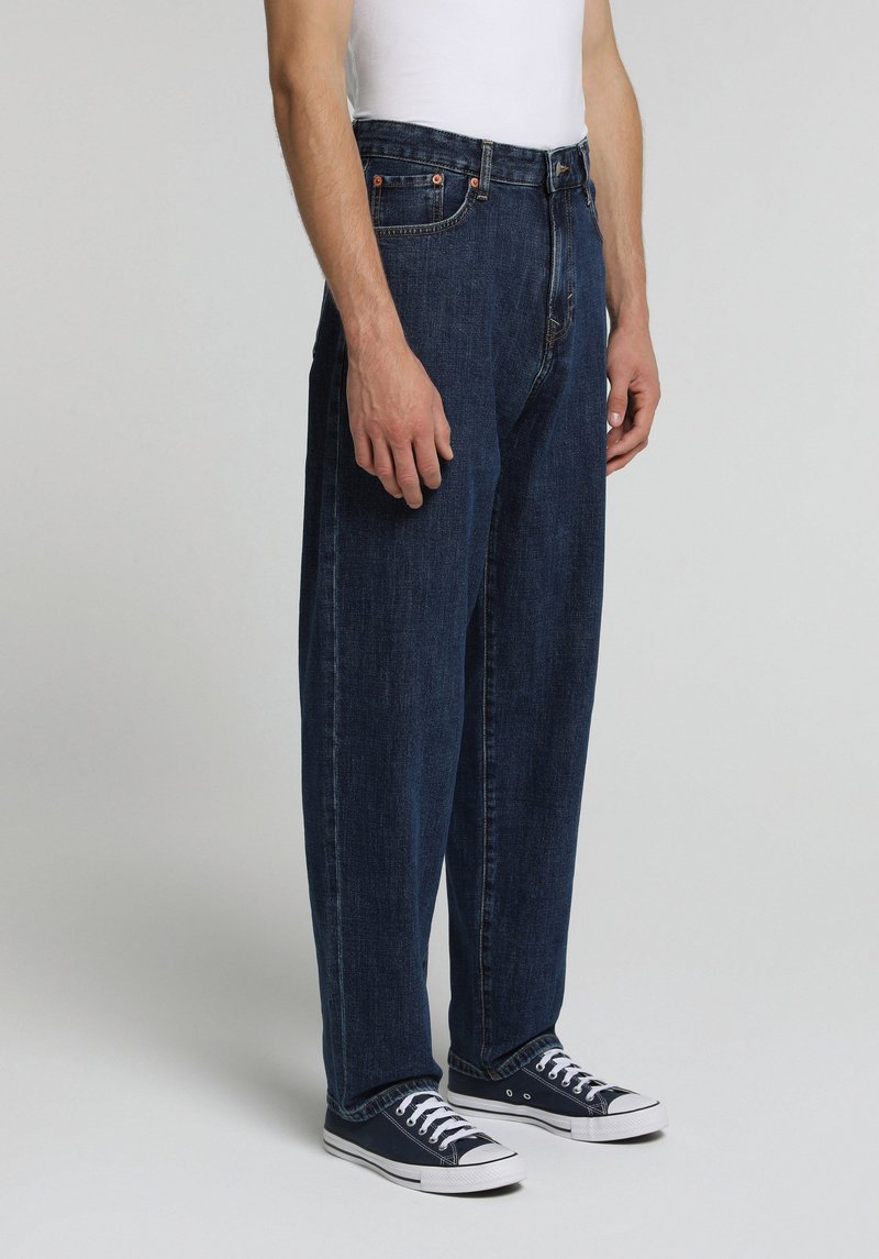 Imagine a Pantaloni Indigo Mediu Barrel Fit 093 Boris