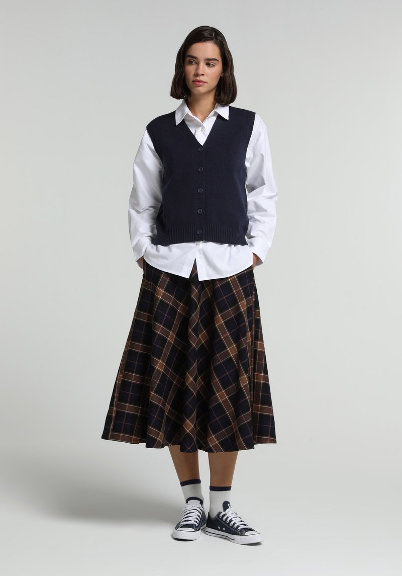 Imagine a Cardigan Albastru Marin Regular Fit