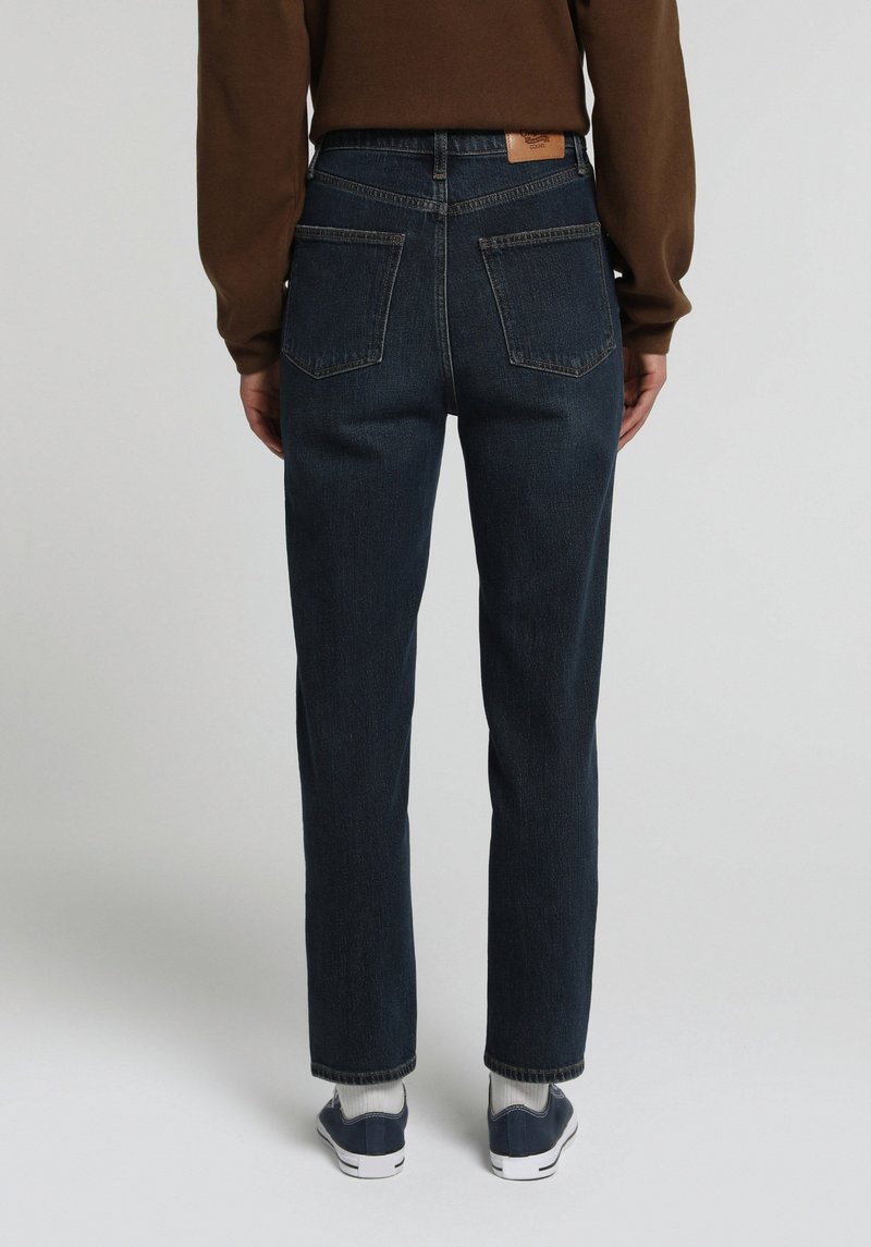 Imagine a Pantaloni Indigo Închis Mom Fit 896 Maria