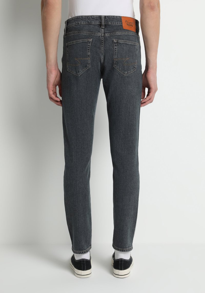 Imagine a Pantaloni De Barbati Slim Fit 041 Danny Cl1081048