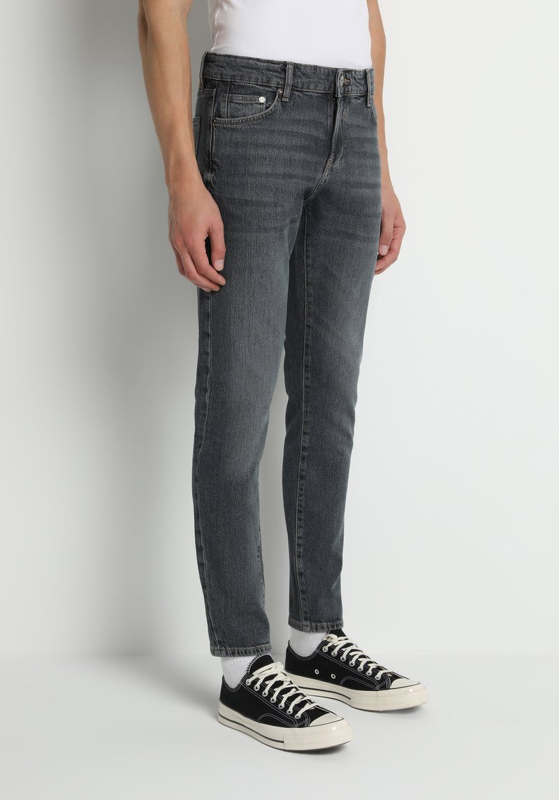 Imagine a Pantaloni De Barbati  Slim Fit 041 Danny Cl1081048